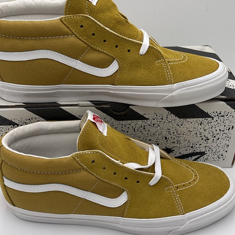 Vans Men’s Mustard High-Top 0g Sk8-Mid Lx
Suede/Canvas Tobacco/White
VN0A4BVCN2X - Picture 2 of 16